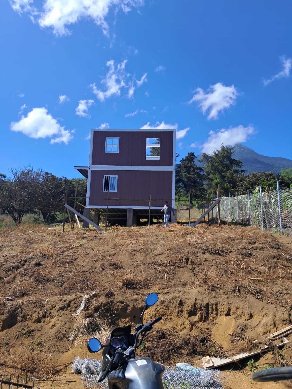 Camino 5 Off-Grid Community